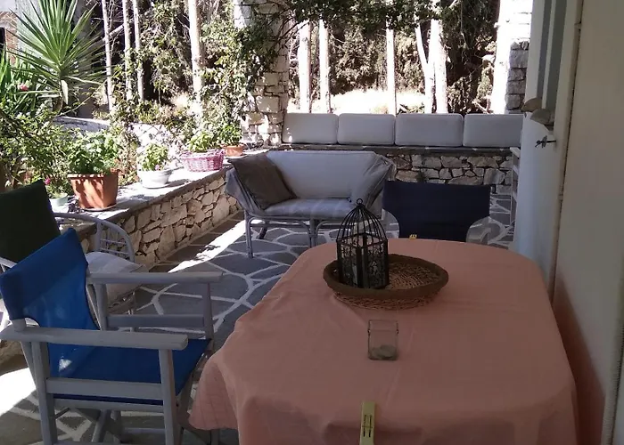 Kikis Sea View And Veranda *