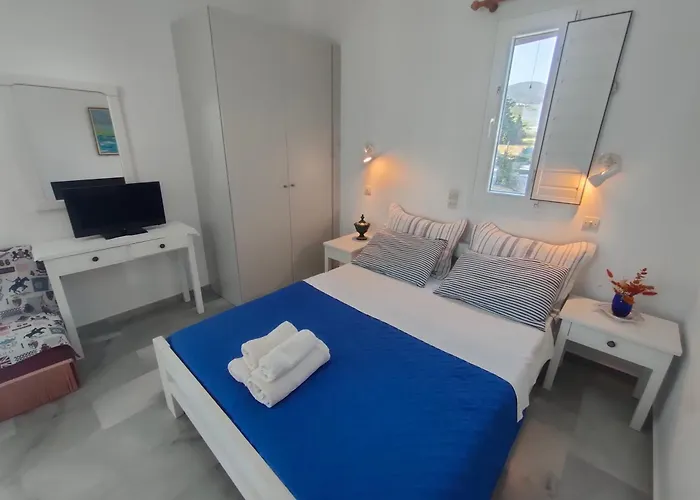 Kikis Sea View And Veranda Drios